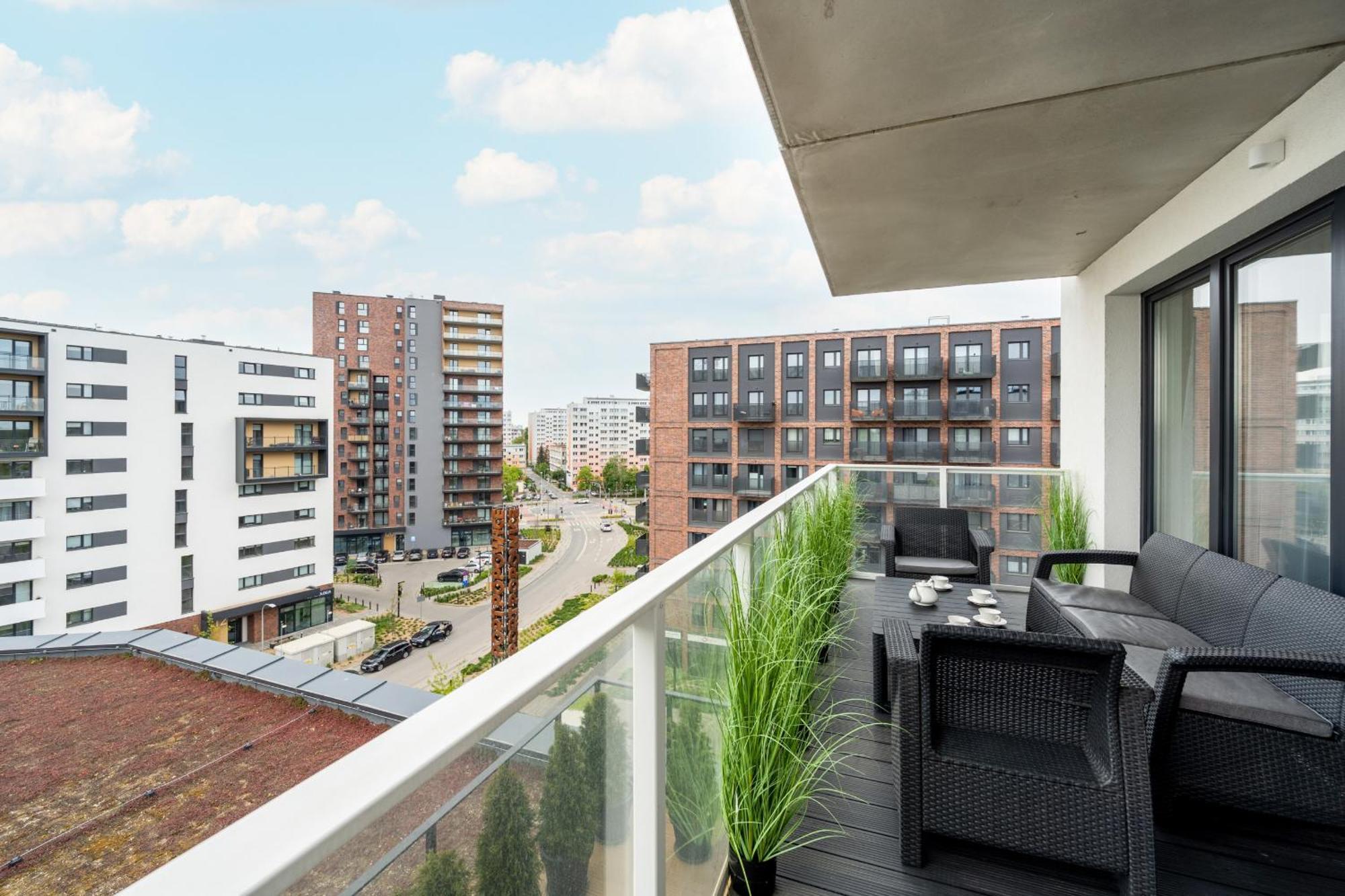 Luksusowy Apartament Z 3 Sypialniami, Klimatyzacja, Parkingiem I Biurkiem We Wroclawiu By Renters Prestige Exterior photo
